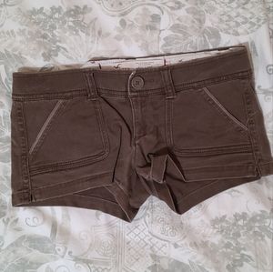 Preppy short shorts